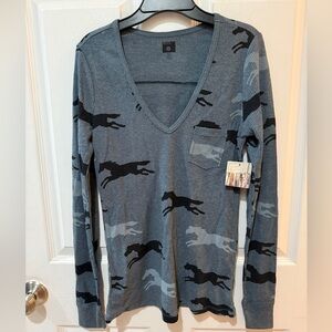 BDG Urban Outfitters Gray V-Neck Long Sleeve with Equestrian Horse Pattern